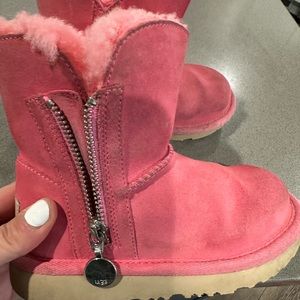 Size 10 toddler uggs